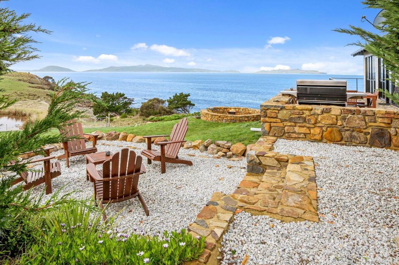 Hamptons On The Bay Villa Swansea Exterior photo