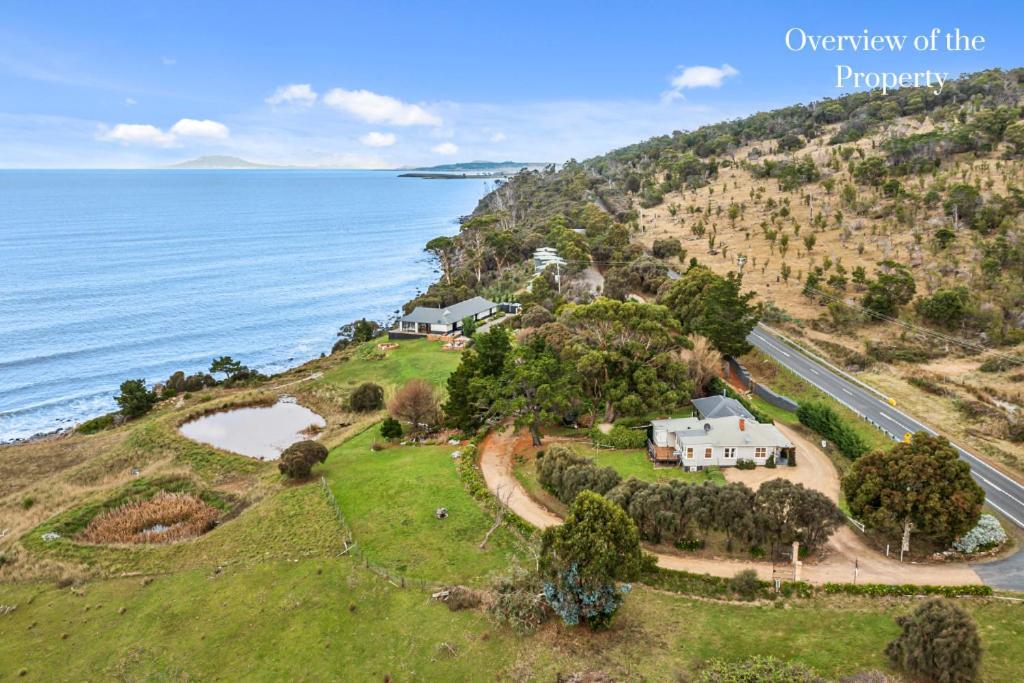 Hamptons On The Bay Villa Swansea Exterior photo